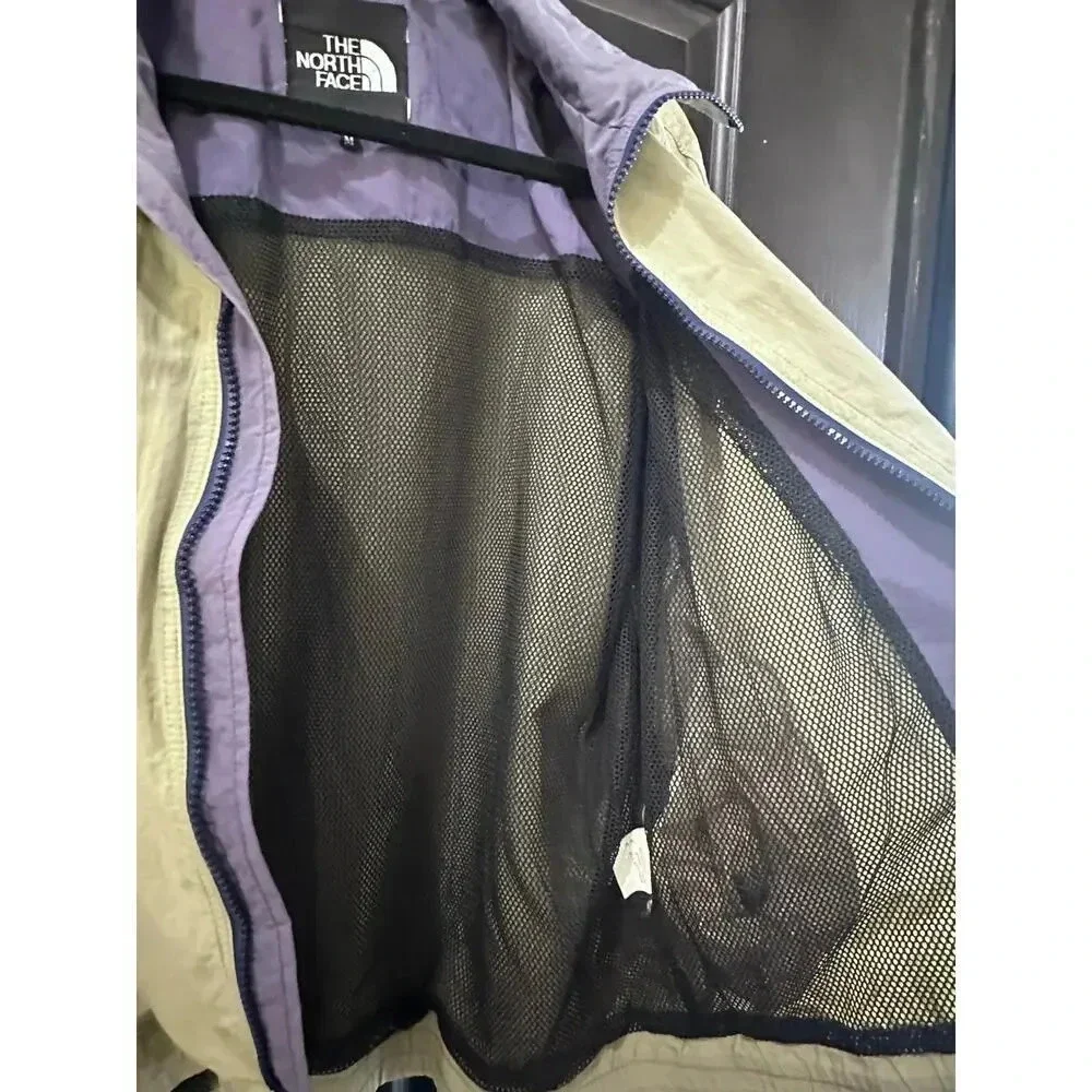 The North Face Beige Windbreaker Jacket Size Medium